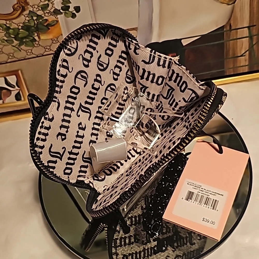 JUICY COUTURE Black Beige  Tame Her Heart Zip Around Wallet/Wristlet - Picture 6 of 10